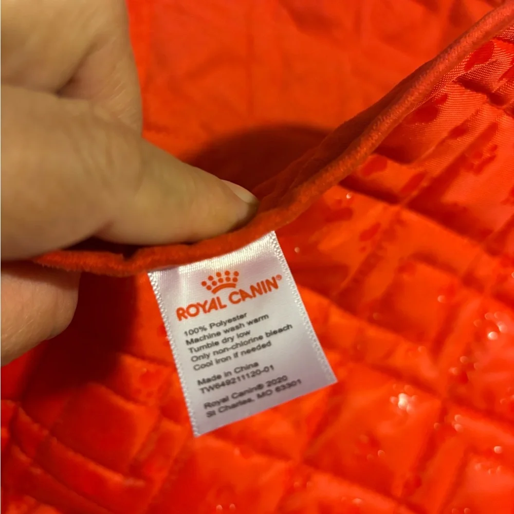 Royal Canin Red Quilted Pet Mat
